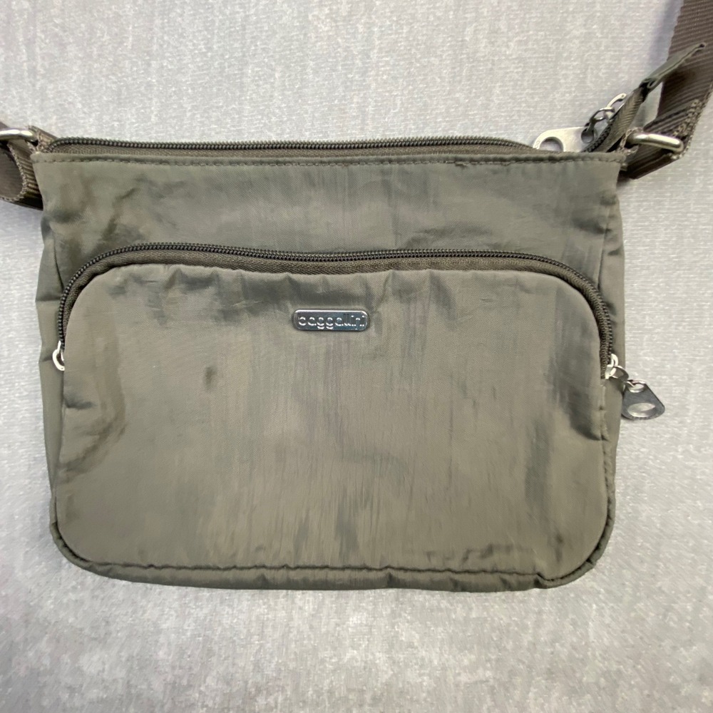 Baggallini Crossbody Bag Olive Green Nylon Travel Purse Adjustable‎ Strap Pocket